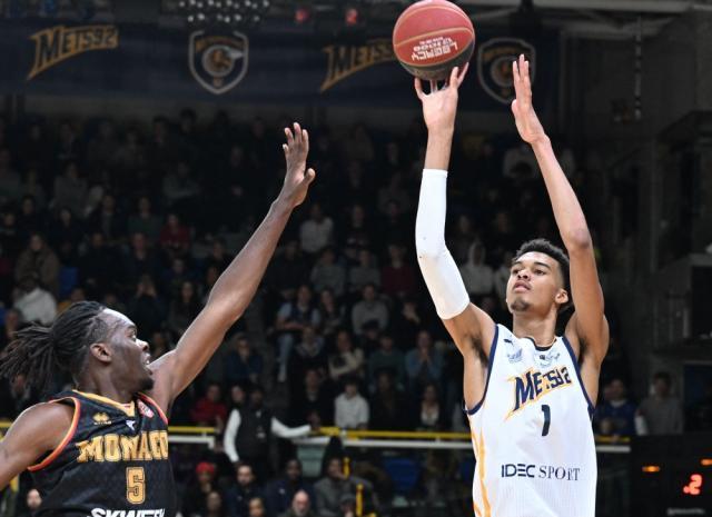 NBA-文班亚马争夺战斗勇也斗智！马刺复制传奇？